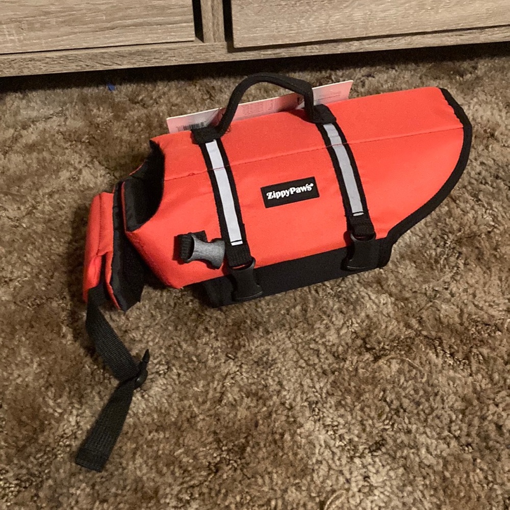 ZIPPY PAWS DOG LIFE JACKET